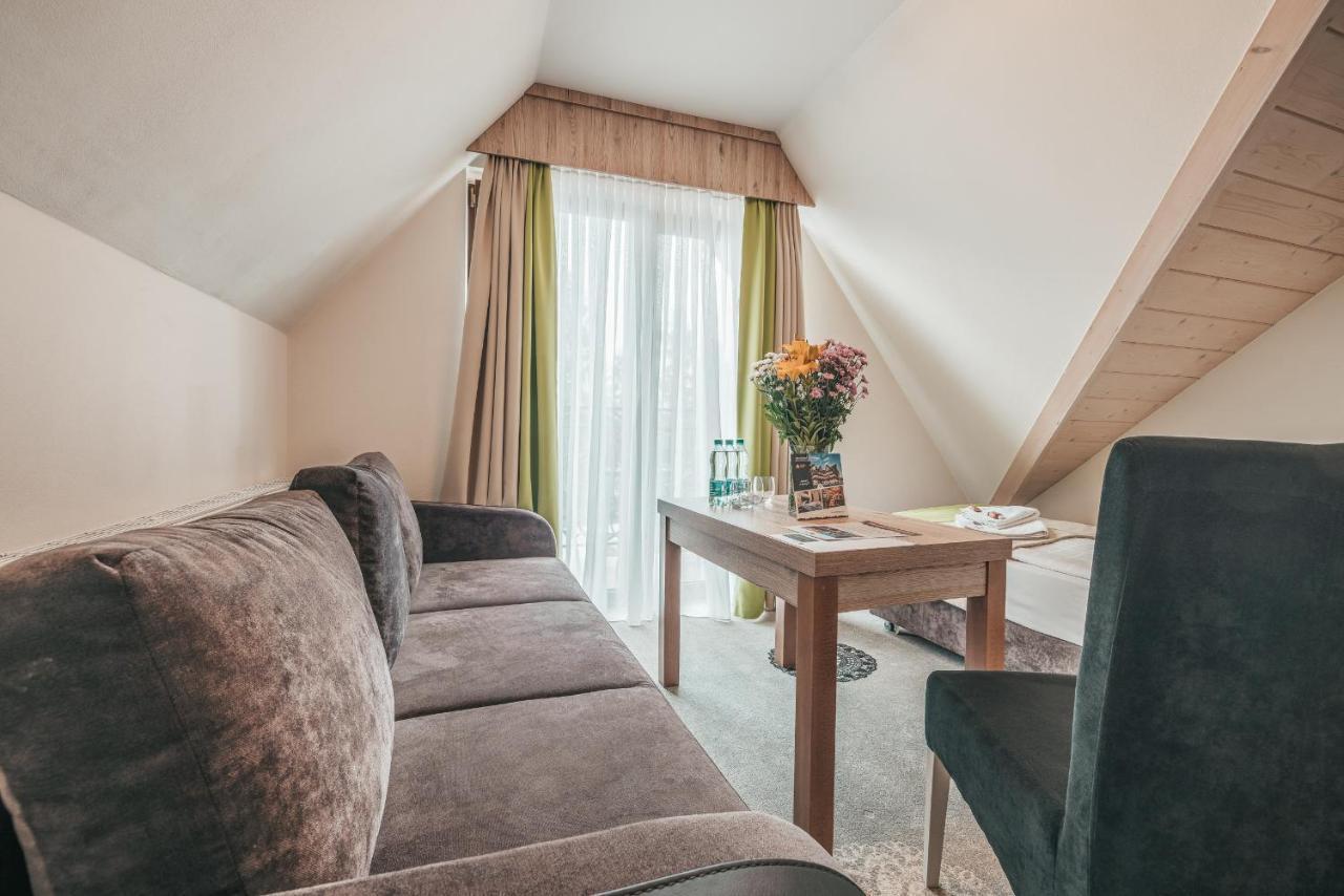 Grand Tatry - Miejsce Na Wyjatkowy Pobyt Dla Ciebie I Twojej Rodziny! - Sauna I Jacuzzi Wliczone W Cene Pobytu -10 Minut Pieszo Od Term Bania เบียลกาตัทร์ชันสกา ภายนอก รูปภาพ