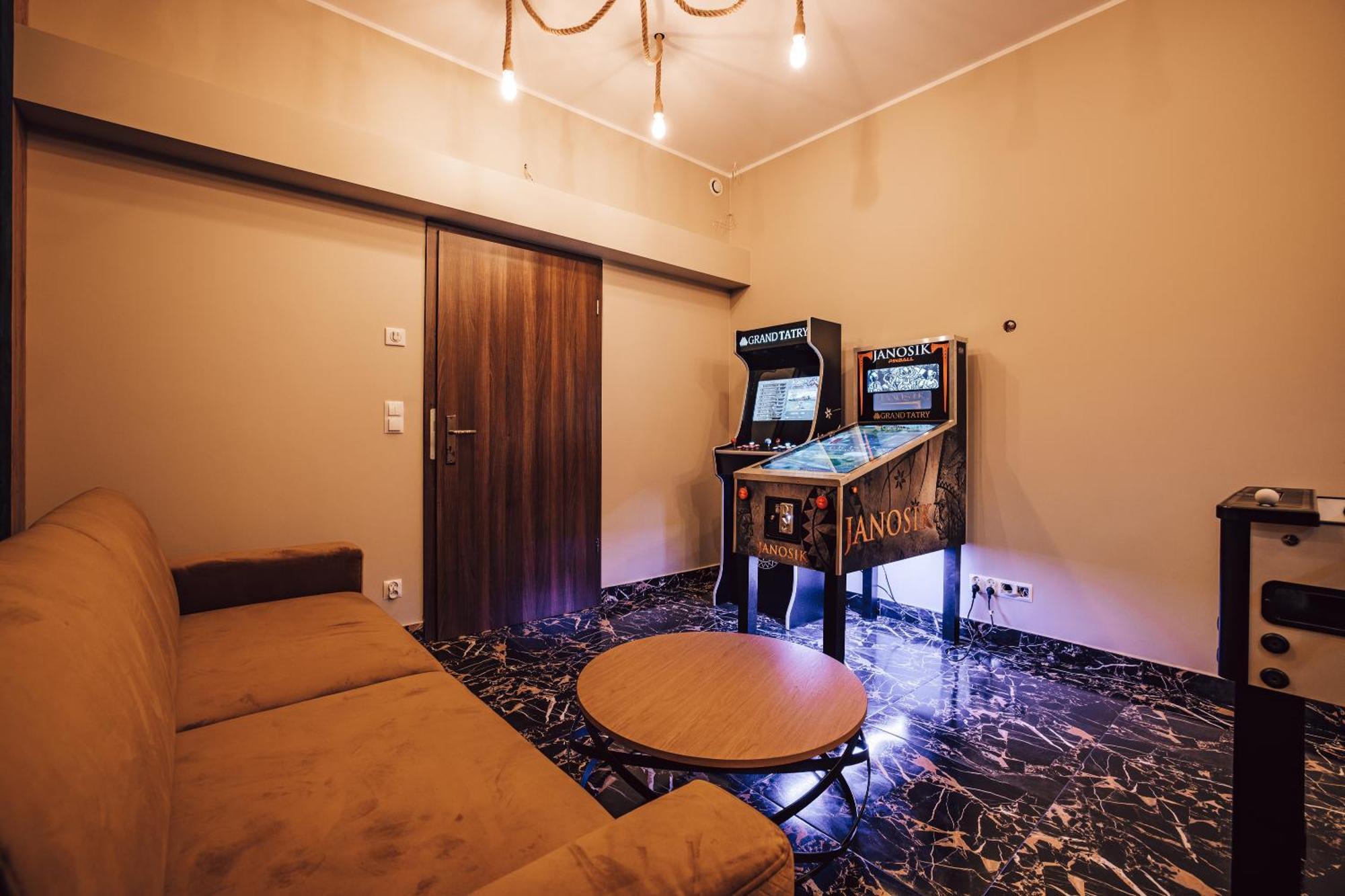 Grand Tatry - Miejsce Na Wyjatkowy Pobyt Dla Ciebie I Twojej Rodziny! - Sauna I Jacuzzi Wliczone W Cene Pobytu -10 Minut Pieszo Od Term Bania เบียลกาตัทร์ชันสกา ภายนอก รูปภาพ